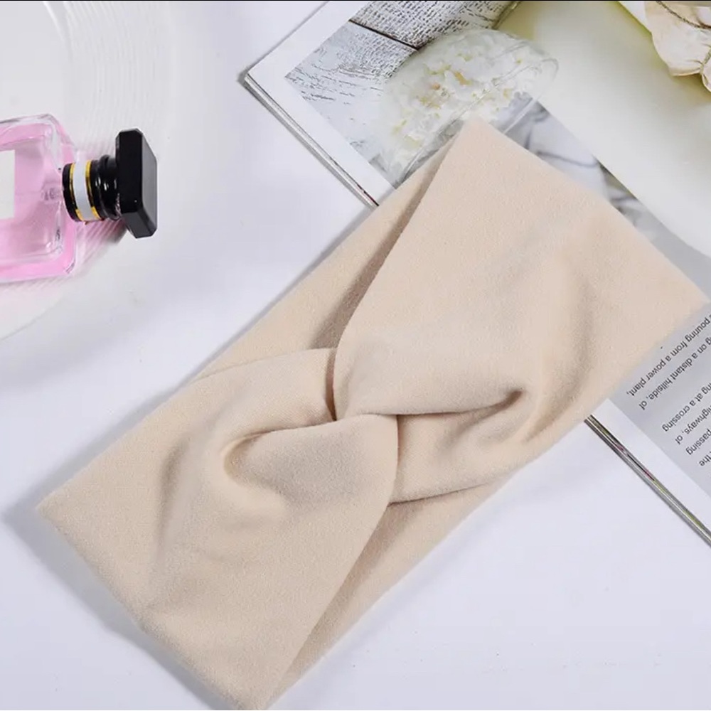 NEW 4 Piece Knotted Headband bundle!